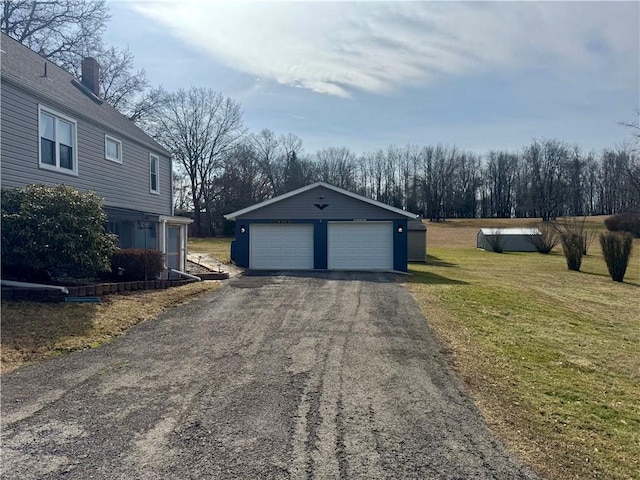 view of detached garage