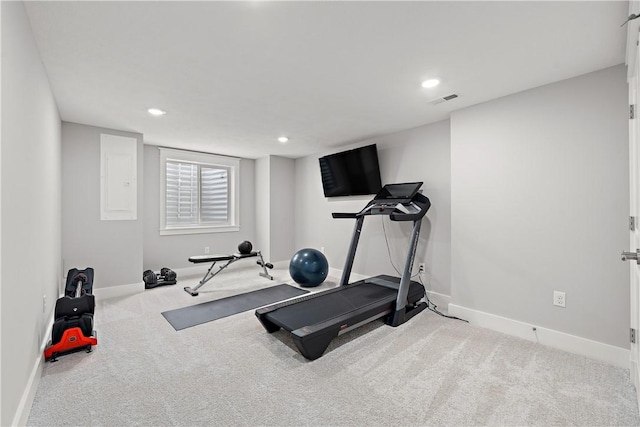 workout area featuring recessed lighting, carpet flooring, visible vents, and baseboards