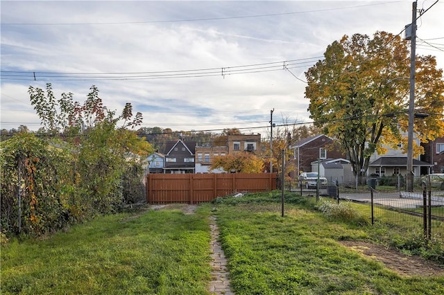 view of yard featuring fence