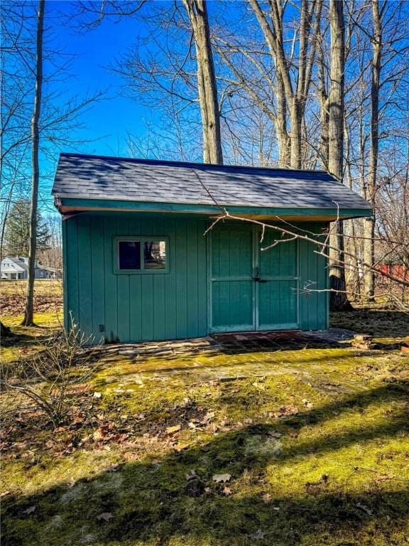 720 Dogwood Ln, Hermitage, PA 16148 - view of outbuilding featuring an outdoor structure
