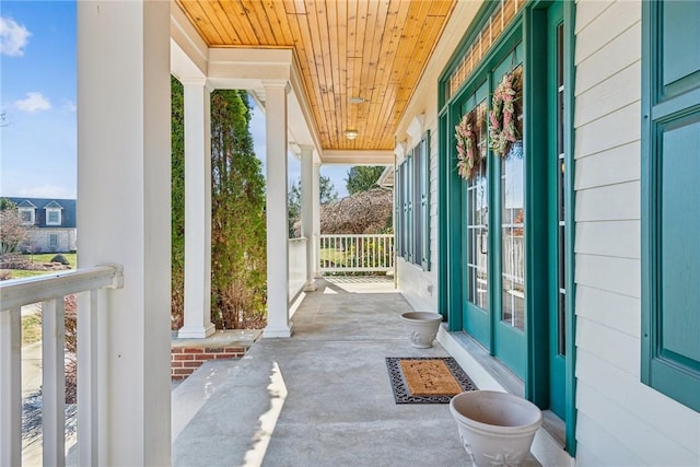 exterior space featuring a porch