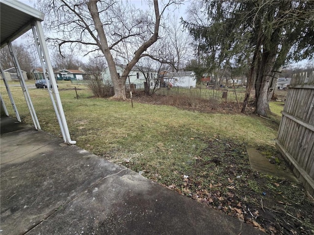 view of yard featuring fence