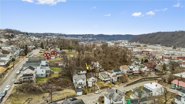 birds eye view of property featuring a residential view