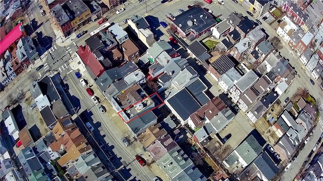 birds eye view of property featuring a residential view