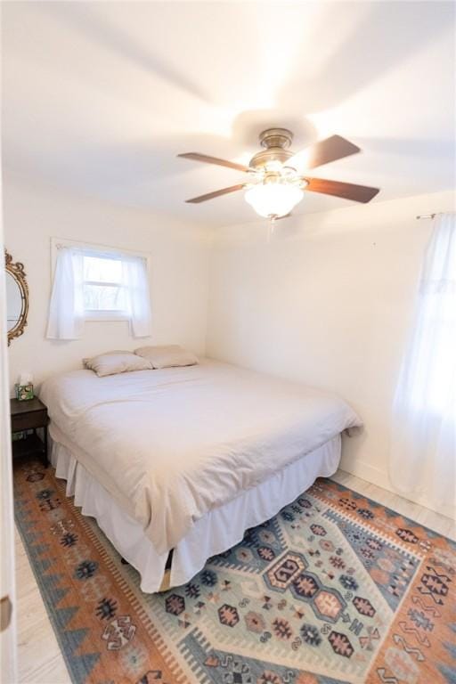 bedroom featuring a ceiling fan