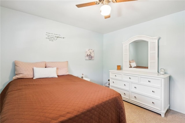 bedroom with a ceiling fan