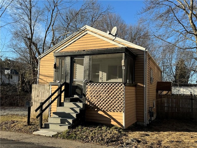405 Washington St, Indiana Boro Ind, PA 15701 - view of front of house with fence