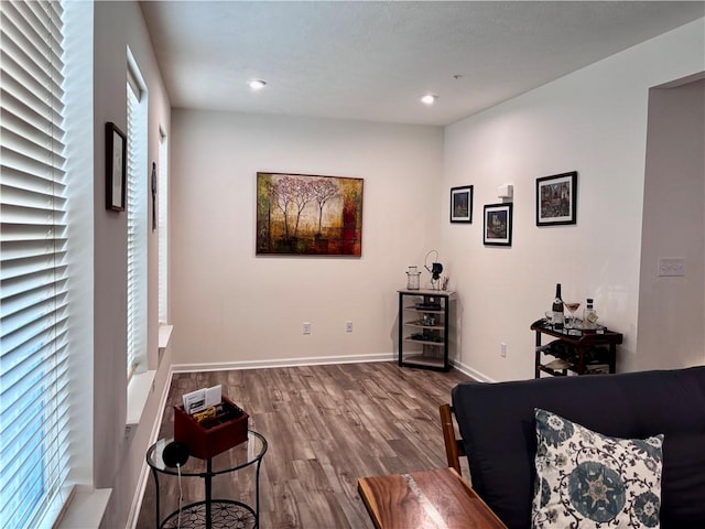 108 Sweetwater Dr, Moon/Crescent Twp, PA 15108 - living area featuring wood finished floors, recessed lighting, and baseboards