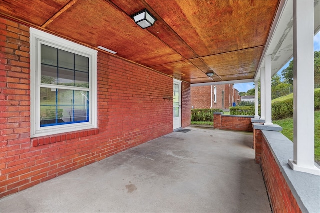 view of patio / terrace with covered porch