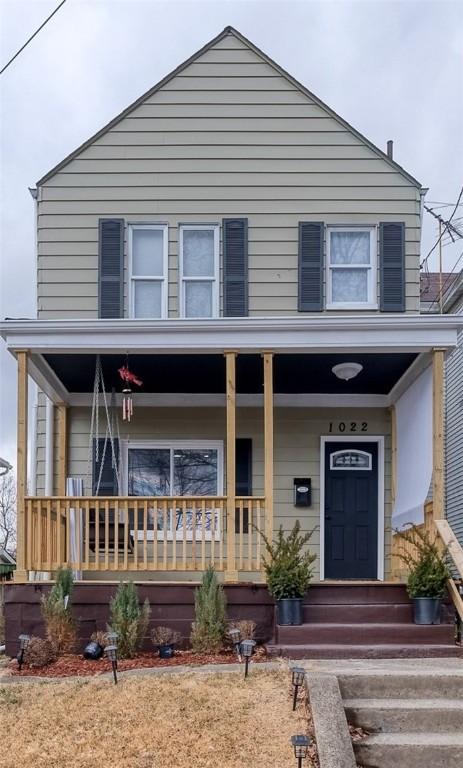 view of front of property with a porch