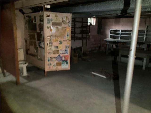 view of unfinished basement