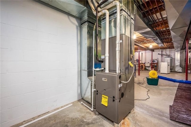 4605 Whippoorwill Dr, Hermitage, PA 16148 - utilities with water heater