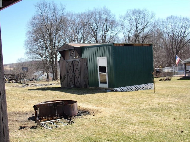 view of outdoor structure featuring an outdoor structure