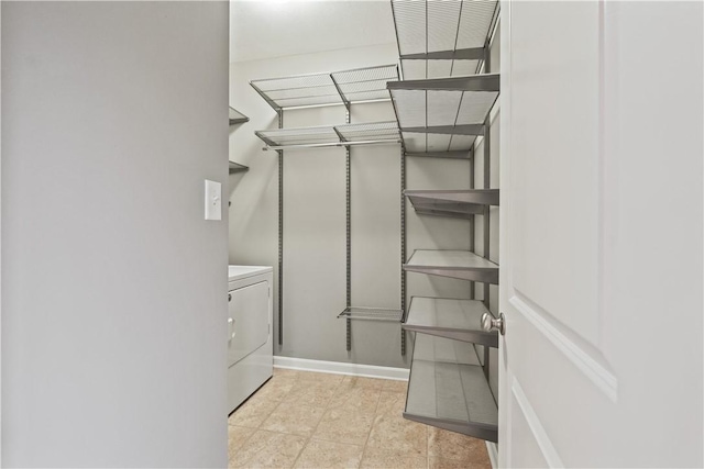 walk in closet featuring washer / clothes dryer