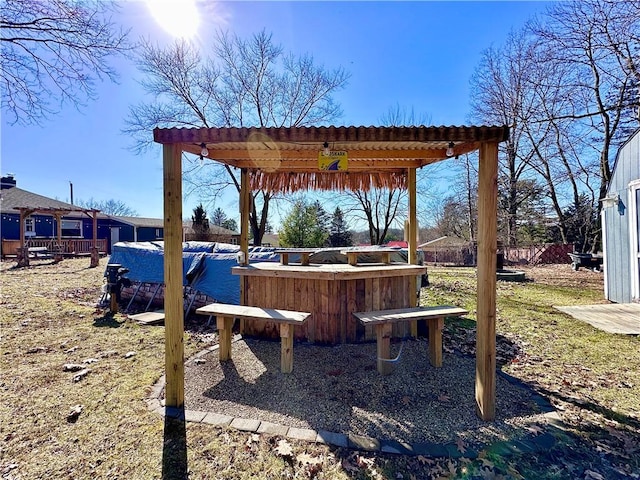 view of yard featuring a pergola