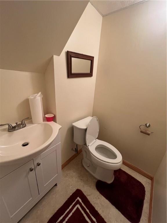 407 Cathedral St, Conemaugh/Young Twps Ind, PA 15681 - bathroom featuring vanity and toilet