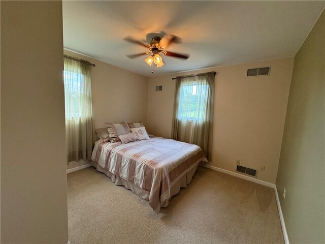 407 Cathedral St, Conemaugh/Young Twps Ind, PA 15681 - bedroom with light carpet and ceiling fan