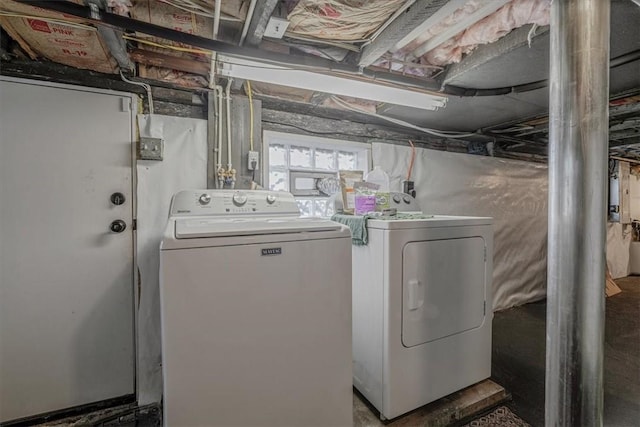 laundry room featuring laundry area and independent washer and dryer