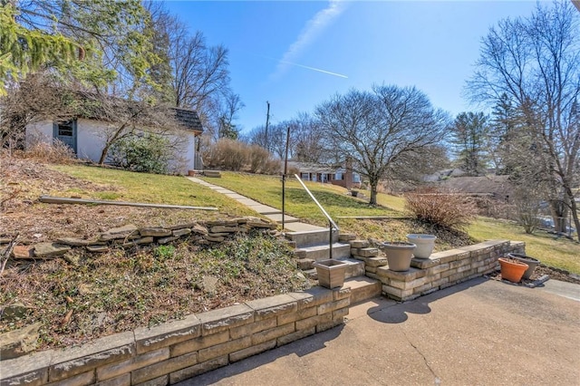 view of yard with a patio