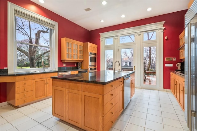 5435 Dunmoyle St, Squirrel Hill, PA 15217 - kitchen with a sink, appliances with stainless steel finishes, a kitchen island with sink, healthy amount of natural light, and recessed lighting