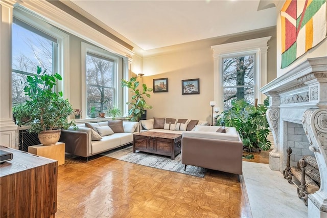 5435 Dunmoyle St, Squirrel Hill, PA 15217 - living area with a premium fireplace and plenty of natural light