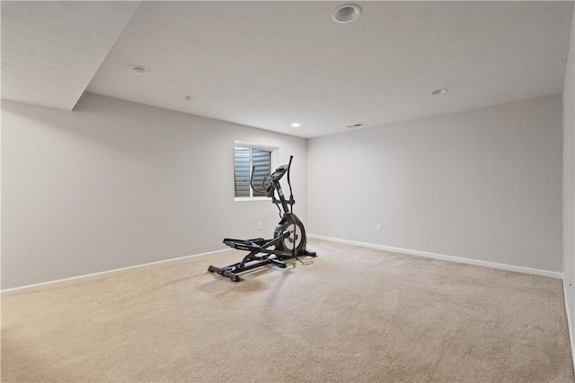 workout area with visible vents, carpet flooring, recessed lighting, and baseboards