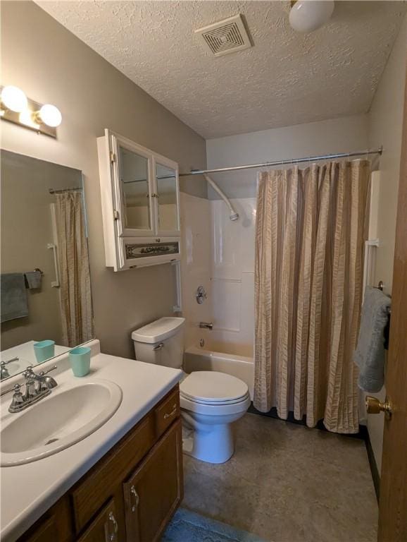 bathroom with vanity, visible vents, shower / bath combo, a textured ceiling, and toilet