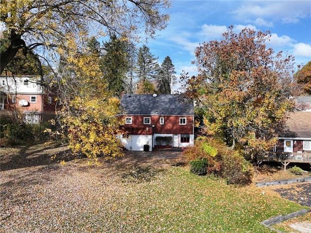 view of front of home featuring a wooden deck