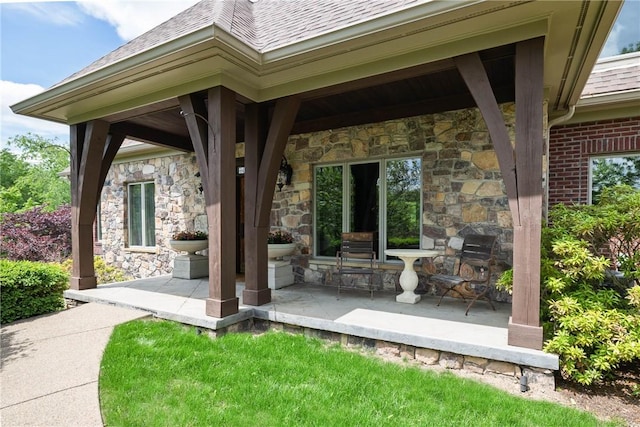 29 Virginia Ln, Cecil, PA 15317 - view of patio / terrace