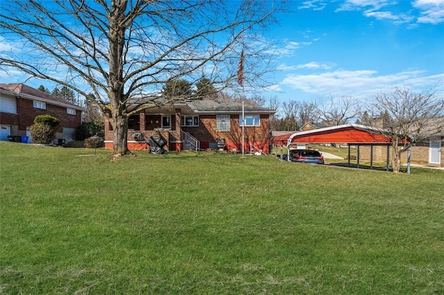 view of yard featuring a detached carport