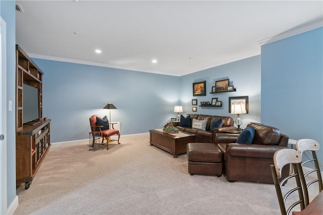 living area with visible vents, baseboards, light colored carpet, ornamental molding, and recessed lighting