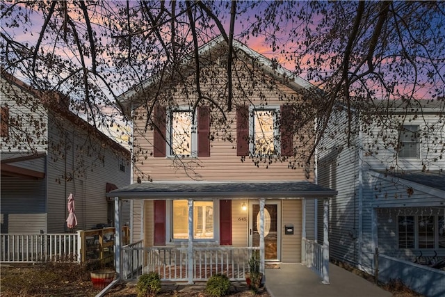 view of front of house featuring a porch