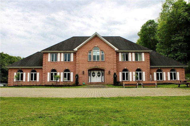 5125 Bear Run Rd, Cranberry Twp, PA 16066 - colonial-style house with a front lawn and brick siding