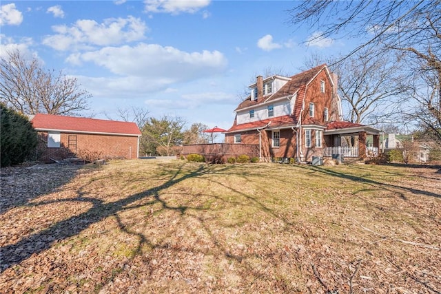 view of yard featuring a porch