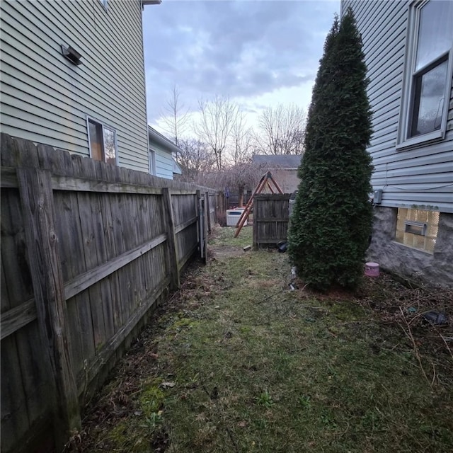 view of yard featuring fence