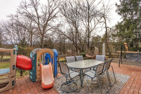 612 Orchard Hill Dr, Ohara, PA 15238 - photo 11