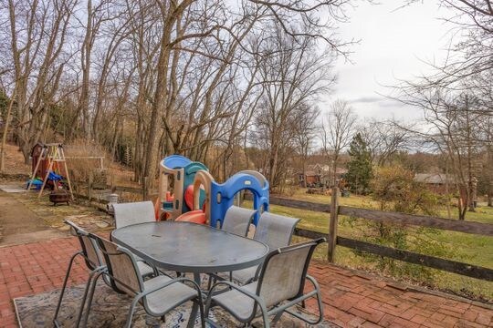 612 Orchard Hill Dr, Ohara, PA 15238 - photo 9