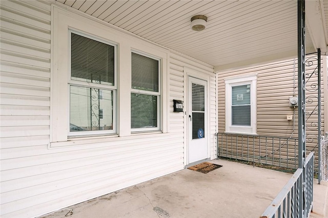 entrance to property with covered porch