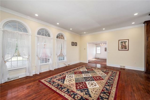 111 Saddlebrook Cir, Twp Of But Nw, PA 16001 - empty room with a chandelier, ornamental molding, wood finished floors, baseboards, and recessed lighting