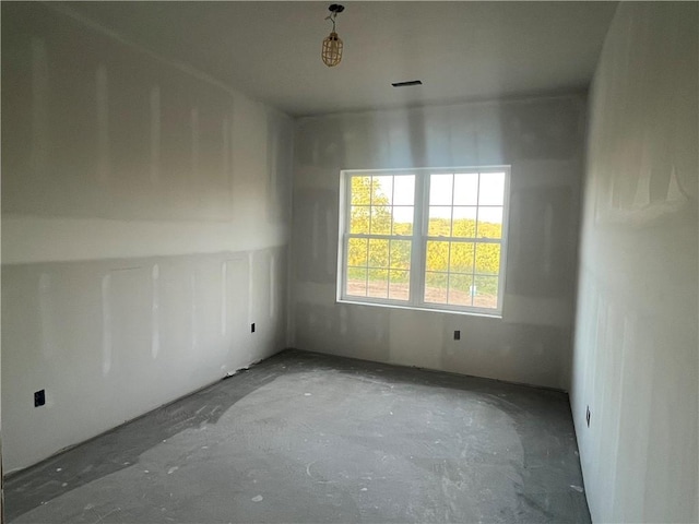 330 Cherokee Dr, Chippewa Twp, PA 15010 - view of unfurnished room