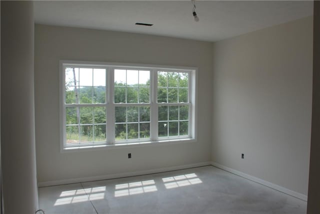 330 Cherokee Dr, Chippewa Twp, PA 15010 - unfurnished room featuring baseboards