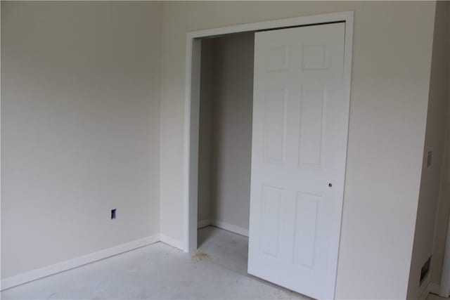 330 Cherokee Dr, Chippewa Twp, PA 15010 - unfurnished bedroom featuring baseboards