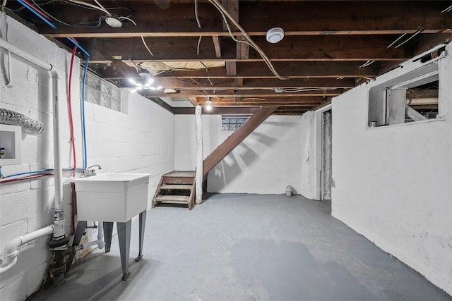 unfinished below grade area featuring a sink