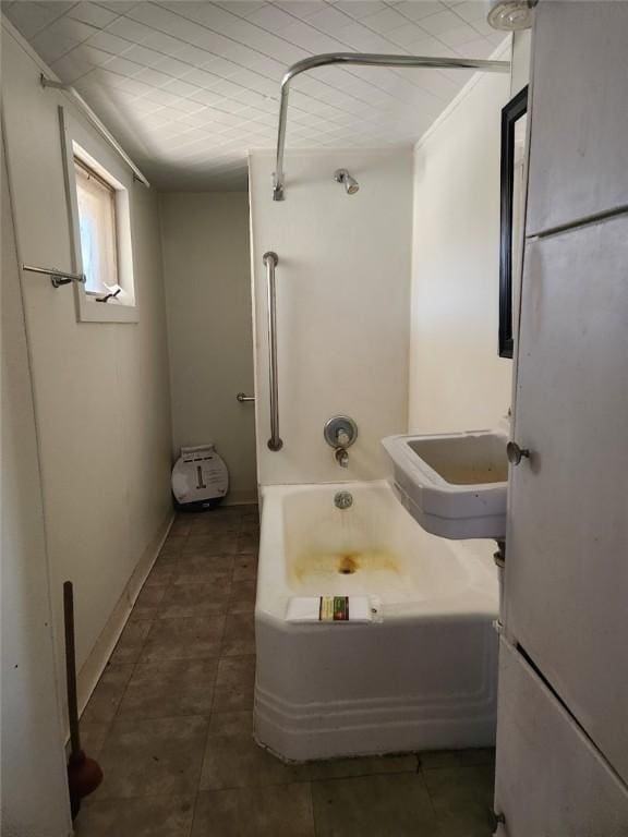 201 2nd St, City Of But Ne, PA 16001 - full bathroom featuring a sink, tile patterned flooring, and shower / tub combination