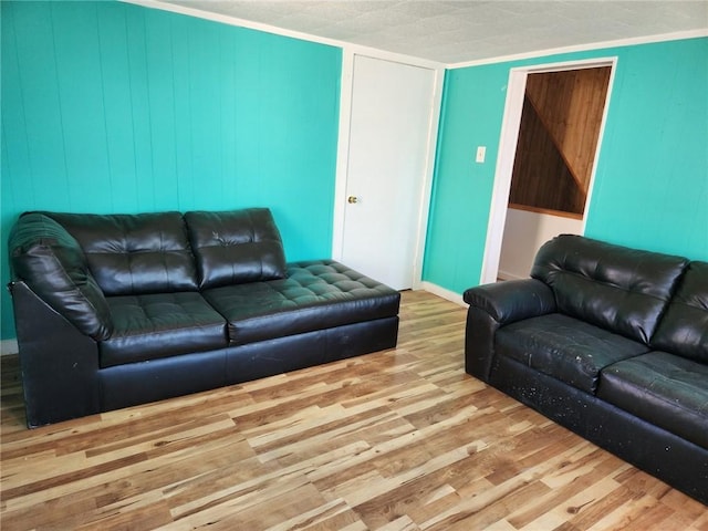 201 2nd St, City Of But Ne, PA 16001 - living area featuring wood finished floors