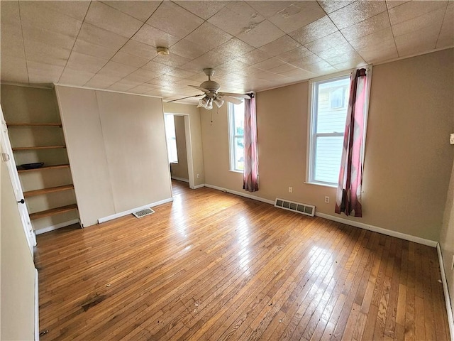 26 W Terrace Ave, New Castle/8Th, PA 16102 - unfurnished room featuring visible vents, baseboards, and hardwood / wood-style flooring