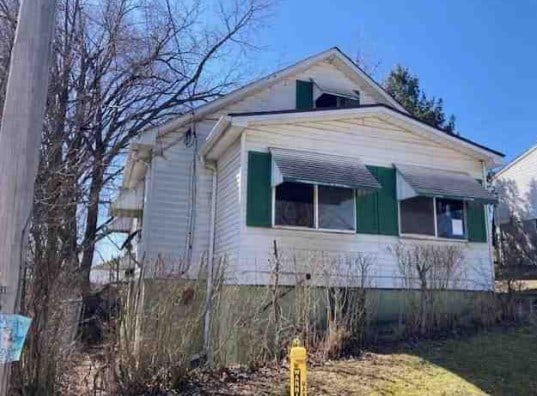 view of side of home