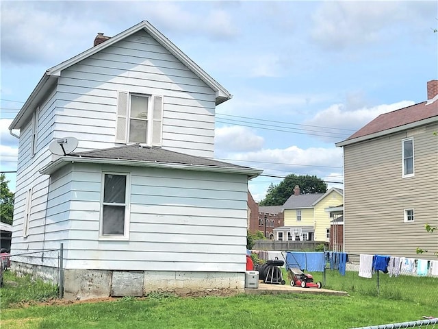 848 Arlington Ave, New Castle/5Th, PA 16101 - view of home's exterior featuring a chimney