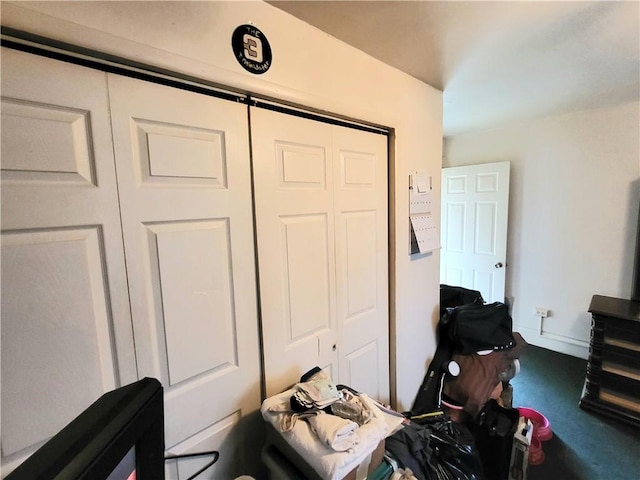 848 Arlington Ave, New Castle/5Th, PA 16101 - carpeted bedroom featuring a closet