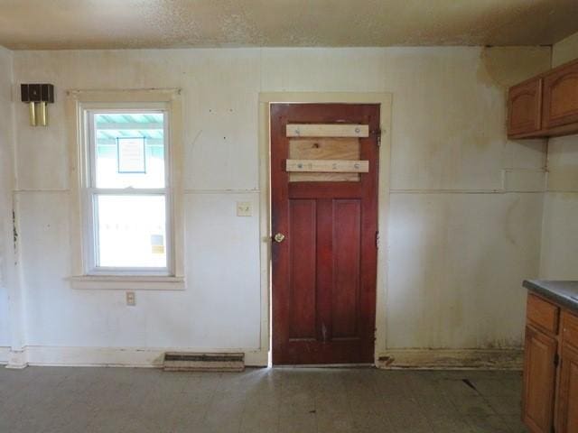 501 Adams St, West Newton, PA 15089 - interior space